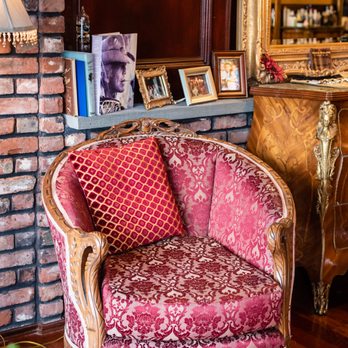 Aura Salon - Aura Salon - Hair Salons Near Me - Bellmore, New York