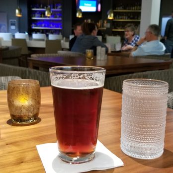 Rose & Compass - Very good amber ale - American Near Me - Portland, Oregon
