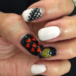 Valinetines nails