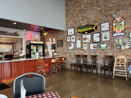 Gus's World Famous Fried Chicken by null