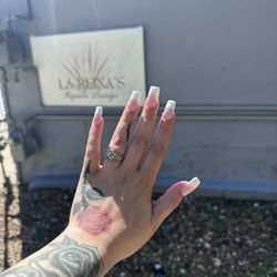 La Reinas Nails And Spa - French tip