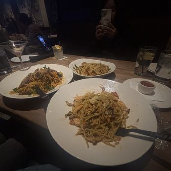 Yard House - Bars Near Me - Long Beach, California