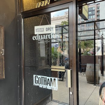 Gotham Bagels - Confusing signage. Entrance. - Bagels Near Me - Chicago, Illinois
