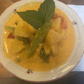 Curry&CoCo Thai Eatery - Shrimp and pineapple curry! - Thai Near Me - Astoria, Oregon