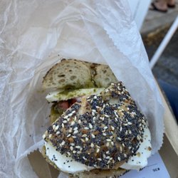 Vanilya - Everything bagel with tomato, mozzarella and pesto