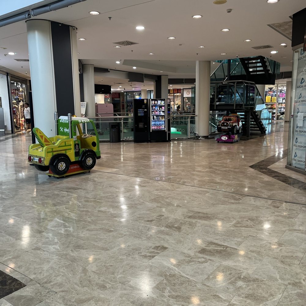 TOP 10 BEST Shopping near C. de los Hermanos García Noblejas 89, 28037  Madrid, Spain - Updated 2026 - Yelp