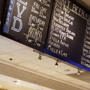 BLVD Kitchen & Bar - American Near Me - Minnetonka, Minnesota
