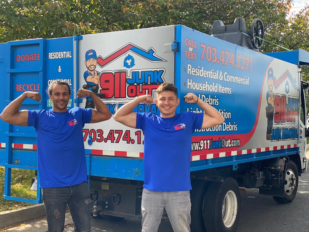 911 JUNK OUT Updated May 2024 SoddyDaisy, Tennessee Dumpster