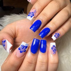 Moon Nails - Amazing nails!