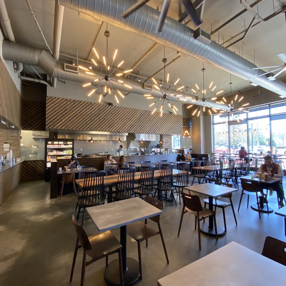 Ambiance. Plenty of tables to enjoy your meal.