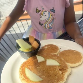 Wildflower Cafe - Happy face pancakes - Breakfast & Brunch Near Me - Redondo Beach, California Wildflower Cafe - Happy face pancakes - Breakfast & Brunch Near Me - Redondo Beach, California