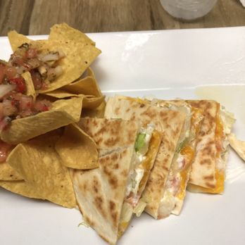 Odyssey Restaurant - Shrimp quesadilla and nachos - Seafood Near Me - Carolina, Puerto Rico Odyssey Restaurant - Shrimp quesadilla and nachos - Seafood Near Me - Carolina, Puerto Rico