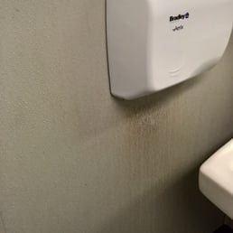 I've seen bathrooms at truck stops cleaner than the ones at this CVS. Nasty.