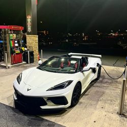Hondru Chevrolet of E-Town - Corvette