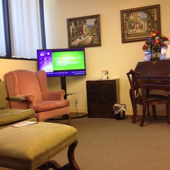 Ruth C White, MD - Cute waiting room with plus chairs - Internal Medicine Near Me - Woodland Hills, California Ruth C White, MD - Cute waiting room with plus chairs - Internal Medicine Near Me - Woodland Hills, California