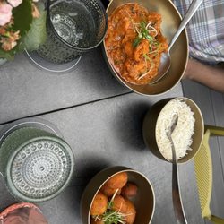 In-Dish - Chicken tikka masala, potato balls