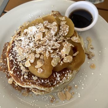 Bea Bea’s - Apple crumble pancakes (gluten free) - Coffee & Tea Near Me - Glendale, California Bea Bea’s - Apple crumble pancakes (gluten free) - Coffee & Tea Near Me - Glendale, California