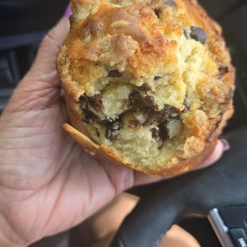 Mug On The Go - The muffins are big but by far not moist and crumbly,and very dry! - Coffee & Tea Near Me - Cleburne, Texas