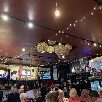Maxine's On Shine - New American Near Me - Orlando, Florida Maxine's On Shine - New American Near Me - Orlando, Florida