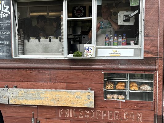 Philz Coffee Truck by null