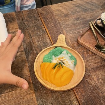 Sisters Thai - Mango Sticky Rice - Thai Near Me - Potomac, Maryland