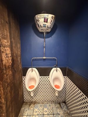 Lock 17 - Toilet - London, XGL