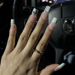 Very good price I got my toes done and nails! Very nice ladies, love coming here.