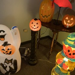 The Old Greenhouse Antiques & Decor - Outdoor Halloween Décor