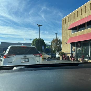 Starbucks - Coffee & Tea Near Me - Van Nuys, California
