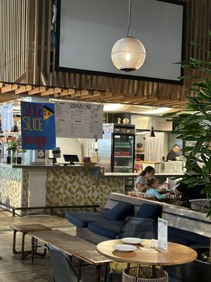 Ash! Pizza Parlor by null