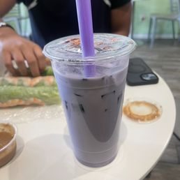 M5. Taro Milk Tea w/lychee jelly