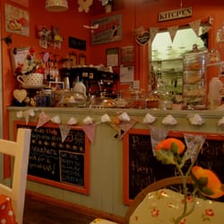 The Crafty Teacup - Un comptoir ou s'entremelent craft et cupcakes!