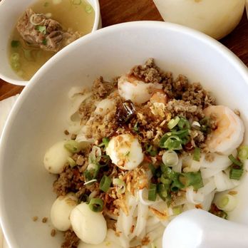 Pho Bistro - Hu Tieu Dry + Lychee Lemonade - Vietnamese Near Me - Elk Grove, California Pho Bistro - Hu Tieu Dry + Lychee Lemonade - Vietnamese Near Me - Elk Grove, California