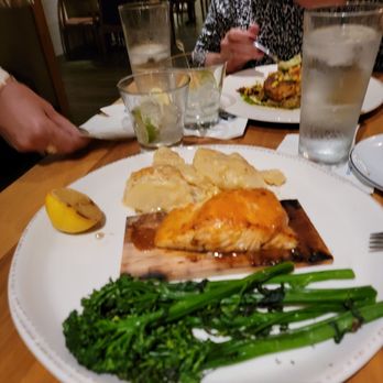 Bluewater Grill Seafood Restaurant & Market Carlsbad - Cedar plank salmon - Seafood Near Me - Carlsbad, California