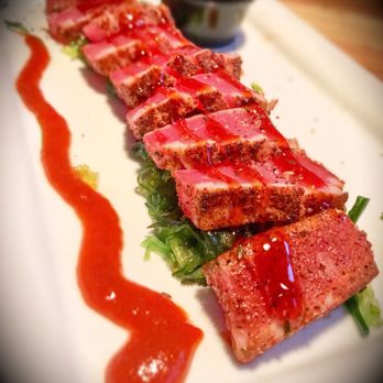 Engine No 9 - Blue Fin Tuna Sashimi topped with Sriracha NOT Ponzu Sauce as described on the menu. - Burgers Near Me - Saint Petersburg, Florida