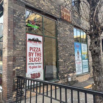 Hometowne Pizza - Pizza Near Me - Minneapolis, Minnesota Hometowne Pizza - Pizza Near Me - Minneapolis, Minnesota
