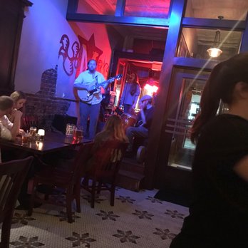 Miller's Downtown - American Near Me - Charlottesville, Virginia