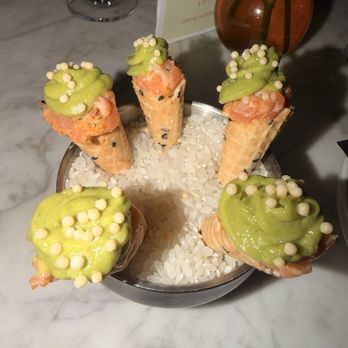 Starchild Rooftop - Salmon tartare - Bars Near Me - New York, New York