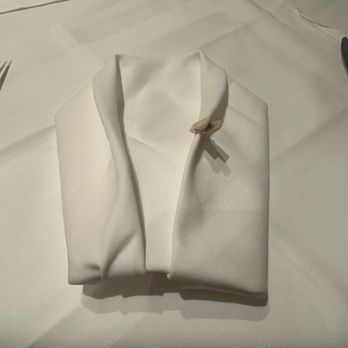 Napa Rose - Cute napkin art when you leave the table - American Near Me - Anaheim, California Napa Rose - Cute napkin art when you leave the table - American Near Me - Anaheim, California
