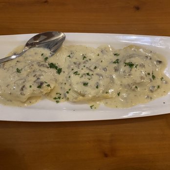 Broadway Grill - Mushroom Ravioli - American Near Me - Burlingame, California