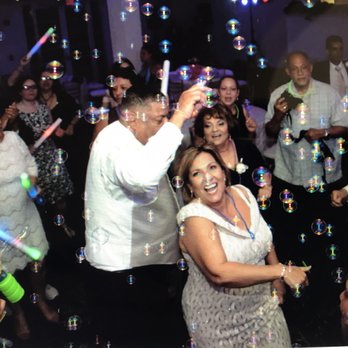 Exquisite Catering By Robert - Bartender kept to drink coming everybody had a great time at my wedding thank you exquisite catering by Robert. - Caterers Near Me - North Miami, Florida Exquisite Catering By Robert - Bartender kept to drink coming everybody had a great time at my wedding thank you exquisite catering by Robert. - Caterers Near Me - North Miami, Florida