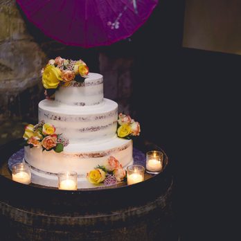 A Simple Cake - Perfection. - Bakeries Near Me