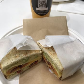 Hideout Cafe - Very clean and simple w an extra kick of sundry tomatoes ( if like I am, you are a fan) - Breakfast & Brunch Near Me - Woodland Hills, California
