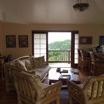 The Inn At Kulaniapia Falls - Ohana room!! - Bed & Breakfast Near Me - Hilo, Hawaii The Inn At Kulaniapia Falls - Ohana room!! - Bed & Breakfast Near Me - Hilo, Hawaii