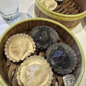 Harborview Restaurant & Bar - Truffle dumpling - Dim Sum Near Me - San Francisco, California Harborview Restaurant & Bar - Truffle dumpling - Dim Sum Near Me - San Francisco, California