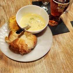 M & J's - Broccoli Cheddar combo