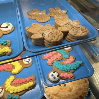 Yum Yum Shop - fly - Bakeries Near Me - Wolfeboro, New Hampshire Yum Yum Shop - fly - Bakeries Near Me - Wolfeboro, New Hampshire