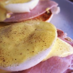 Stop The World Cafe - Eggs Benedict classic