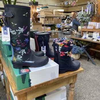 GARDENWORKS - Nurseries & Gardening Near Me - Burnaby, British Columbia