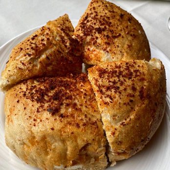 Eddie Merlot's - Dinner Bread - Steakhouses Near Me - Ashburn, Virginia
